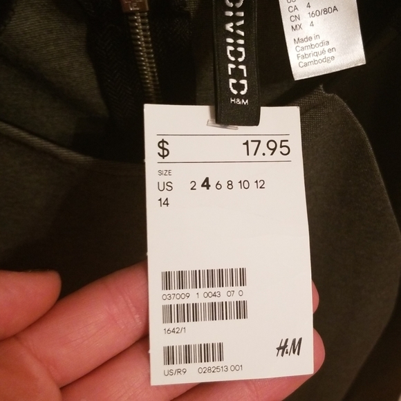 NWT gray sleeveless dress - Picture 3 of 3